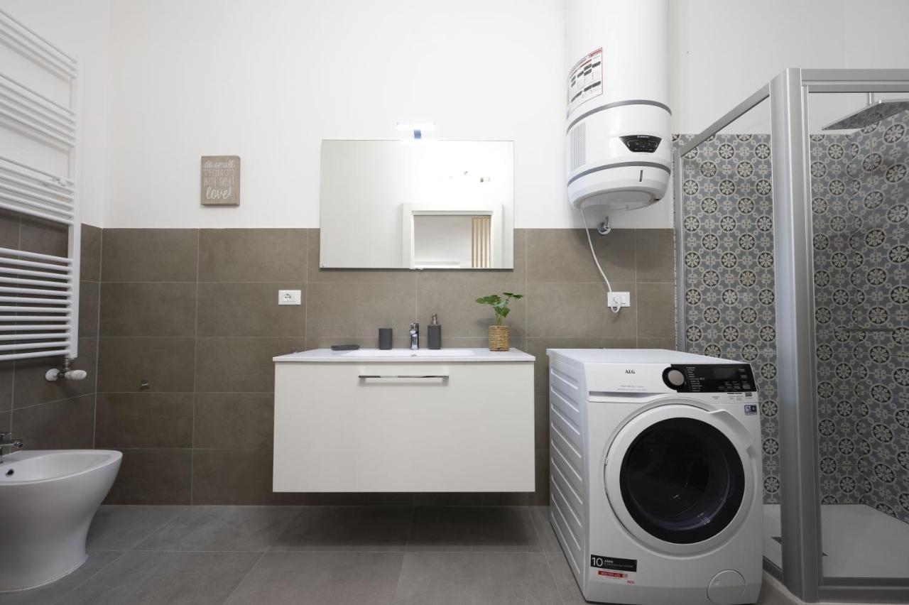 בולוניה Getthekey Lenzi Suites מראה חיצוני תמונה