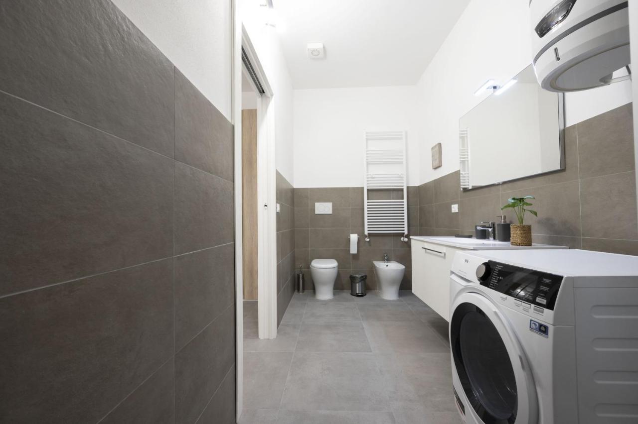 בולוניה Getthekey Lenzi Suites מראה חיצוני תמונה