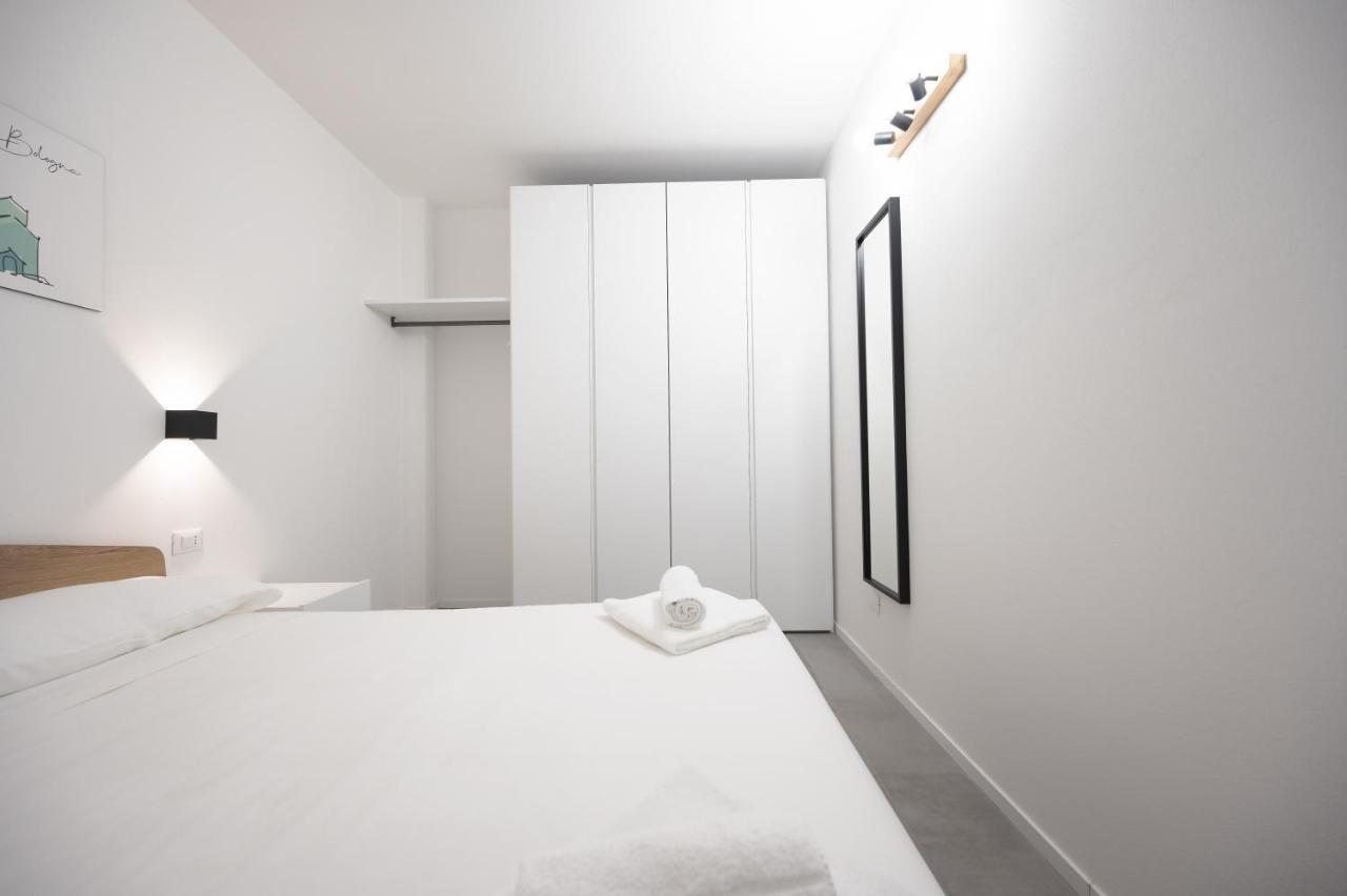 בולוניה Getthekey Lenzi Suites מראה חיצוני תמונה